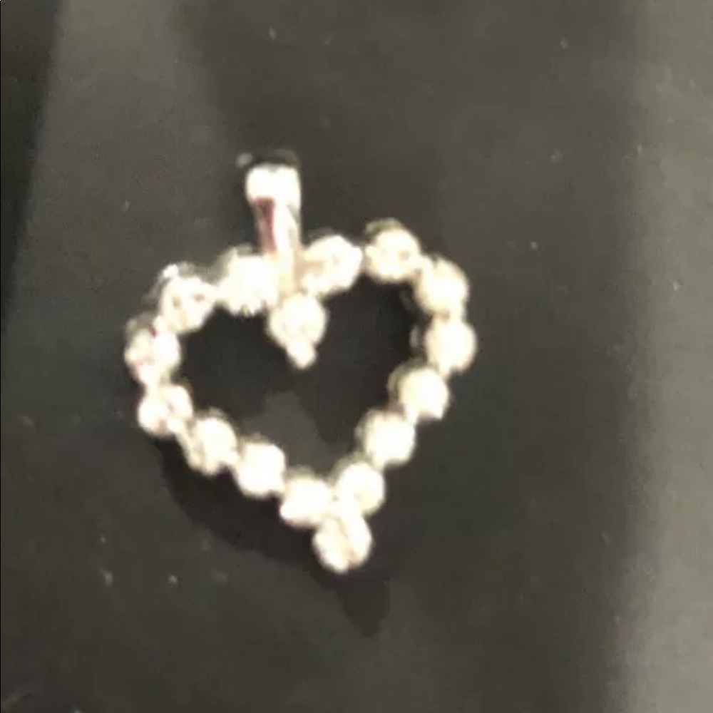 Diamond heart pendant - Picture 5 of 7